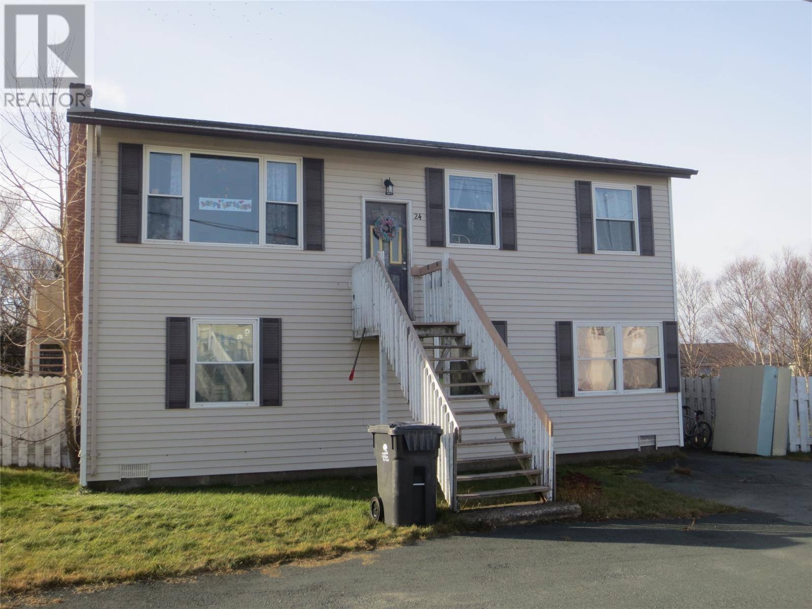 28 Woodgrove Acres Drive, photo 1 of 5
