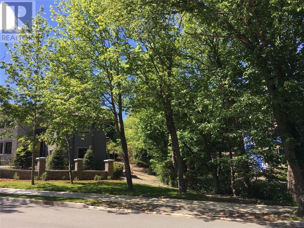 22 Topsail Road, photo 1 of 7