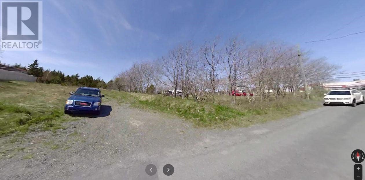 463-467 Torbay Road, photo 2 of 6