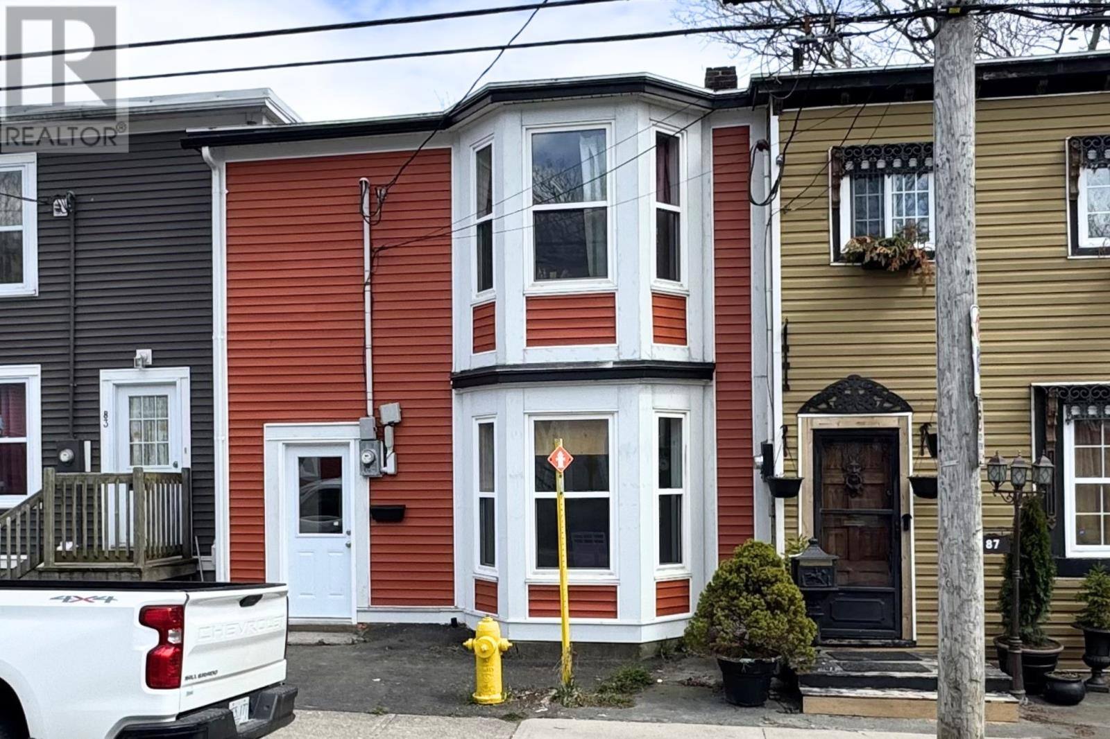 85 Cabot Street, photo 1 of 11