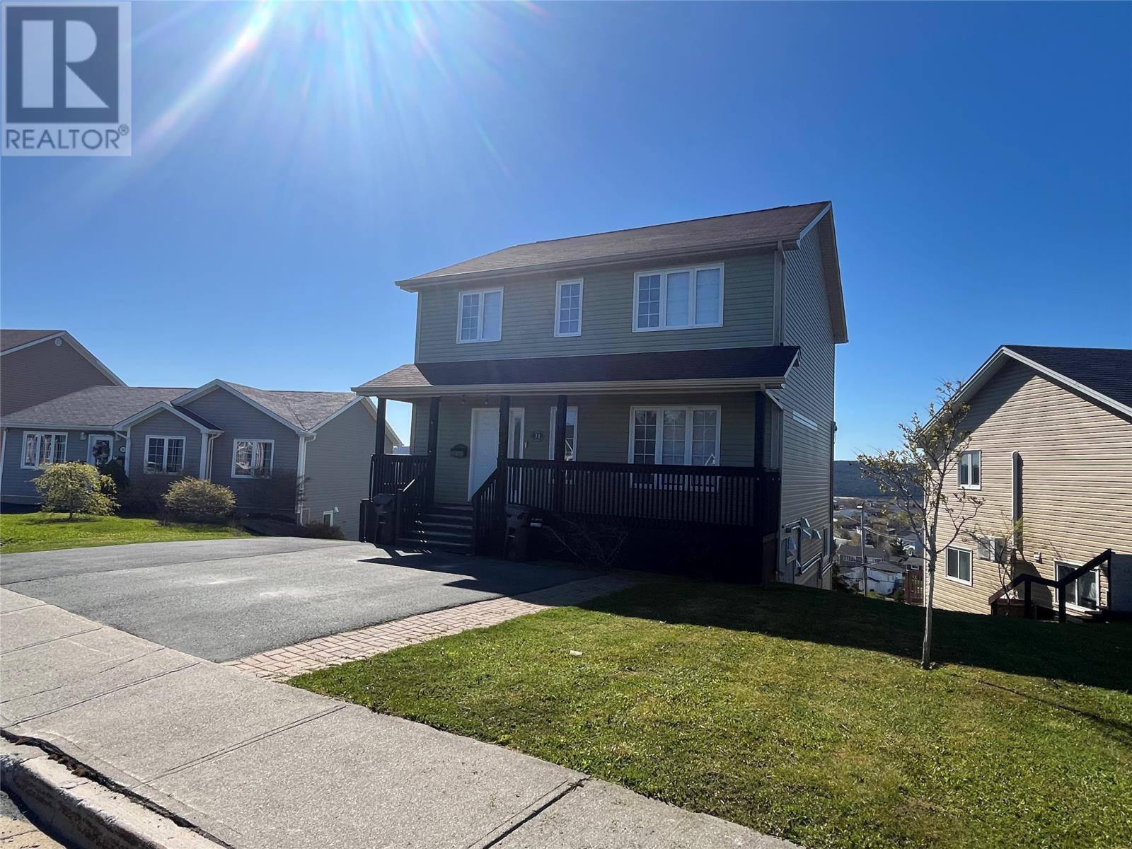 31 LIONS Road, photo 2 of 27