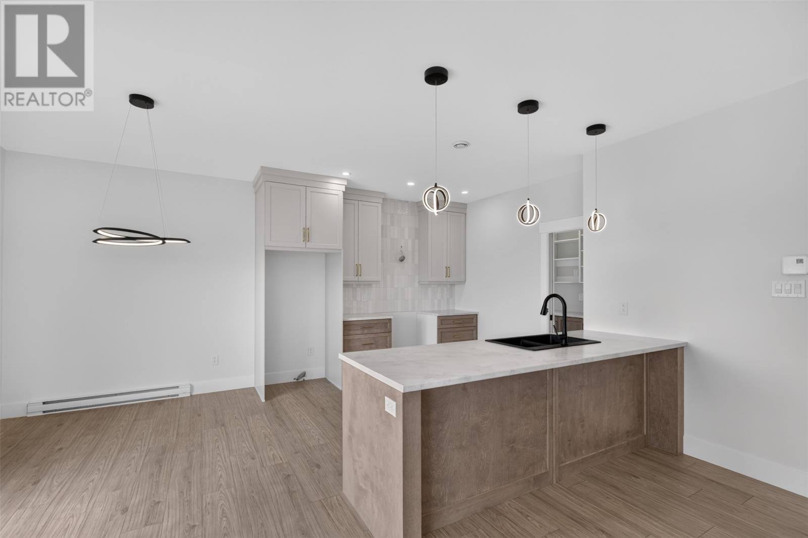 99 Trenton Drive, photo 11 of 50