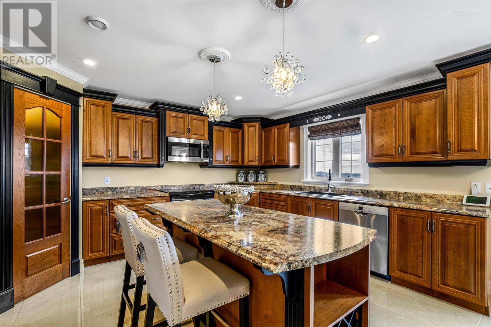 133 Ridgewood Drive, photo 16 of 47