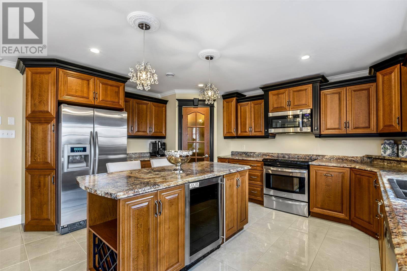 133 Ridgewood Drive, photo 17 of 47