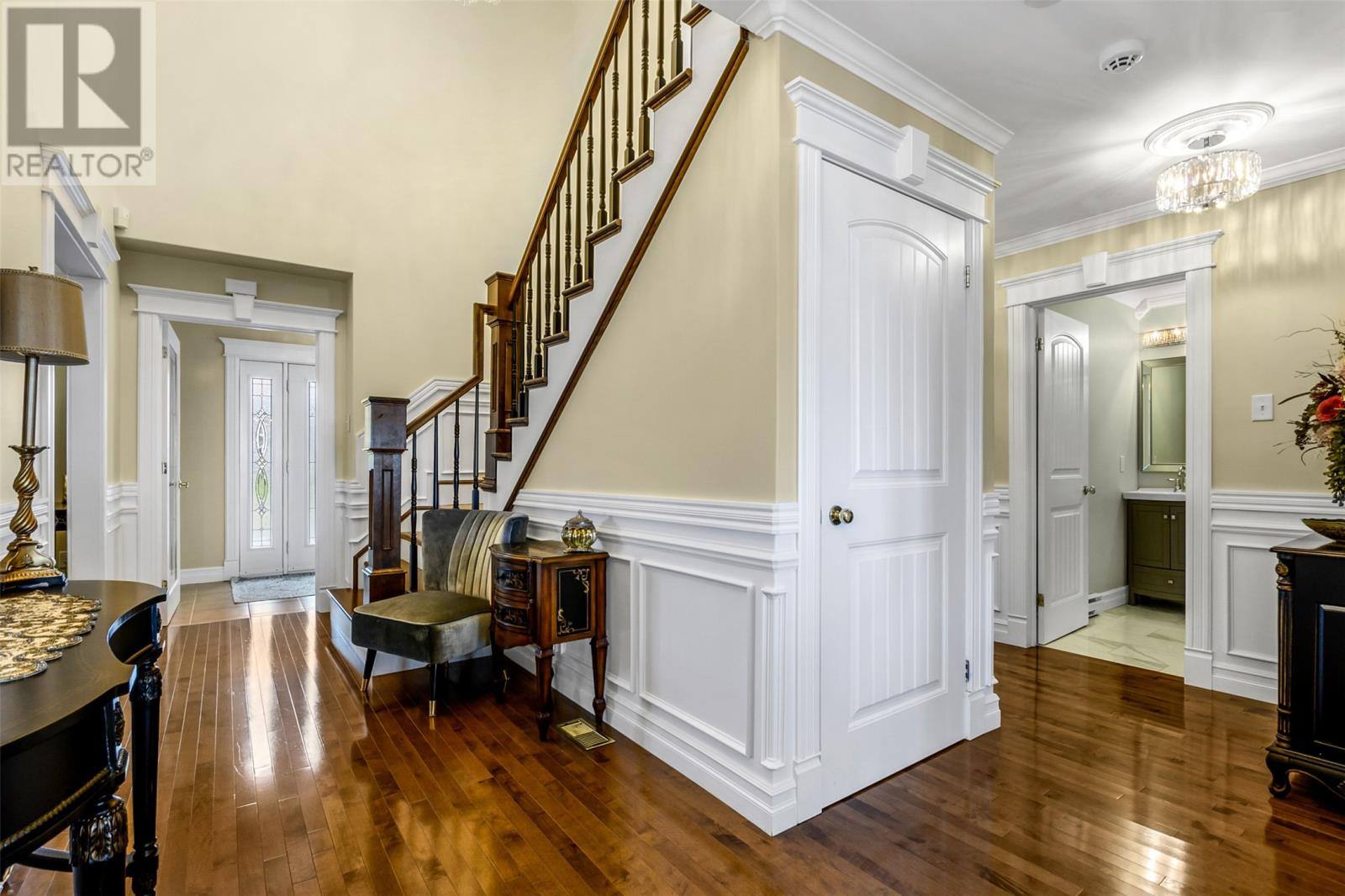 133 Ridgewood Drive, photo 5 of 47