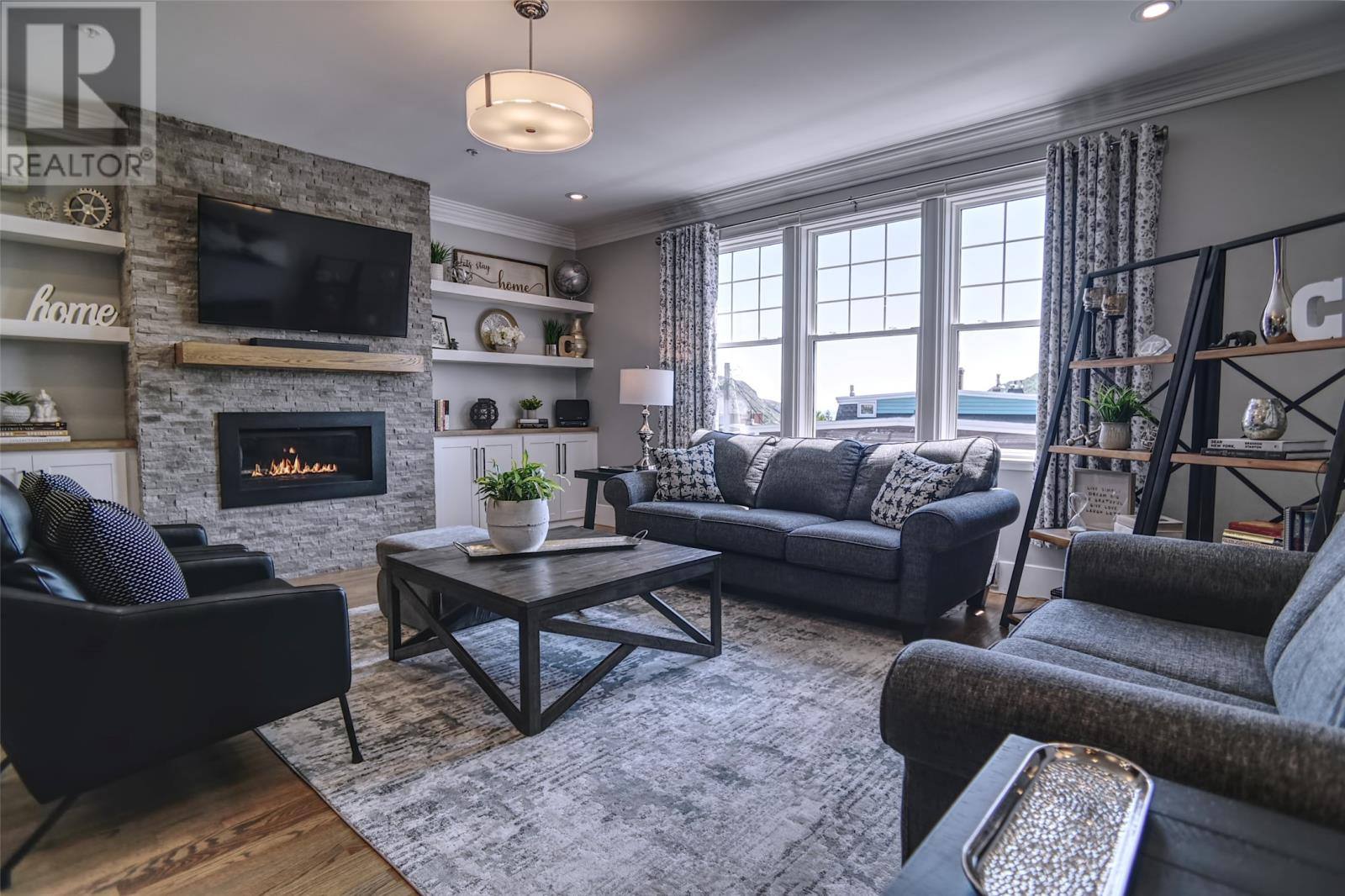 63 Bond Street, photo 12 of 48