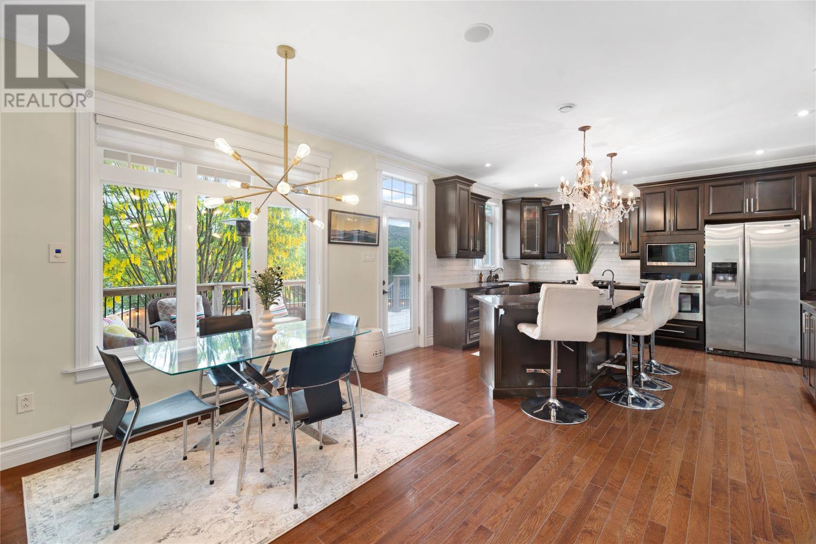 8 Carriage Lane, photo 15 of 50