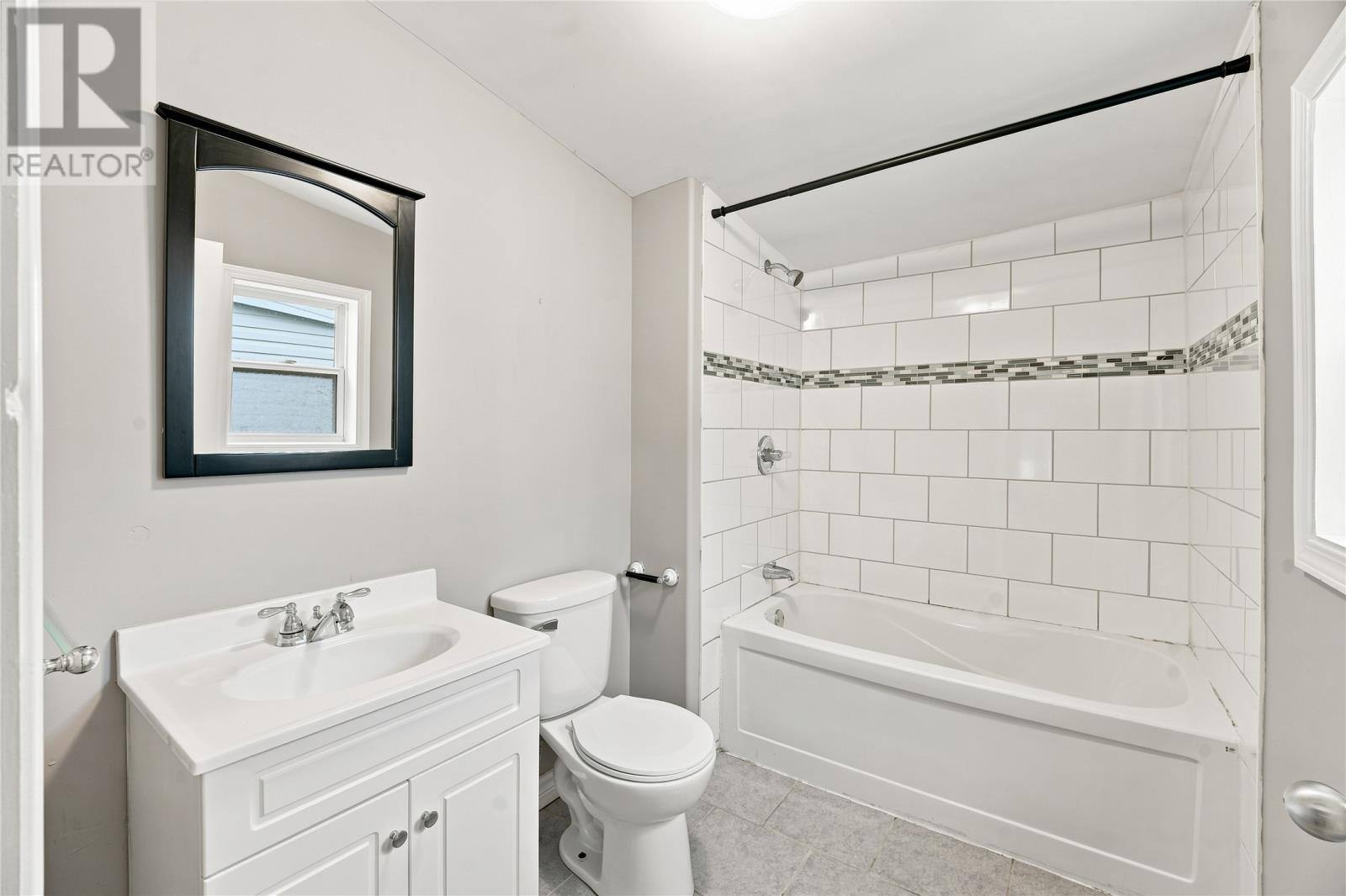 13 McFarlane Street, photo 7 of 13