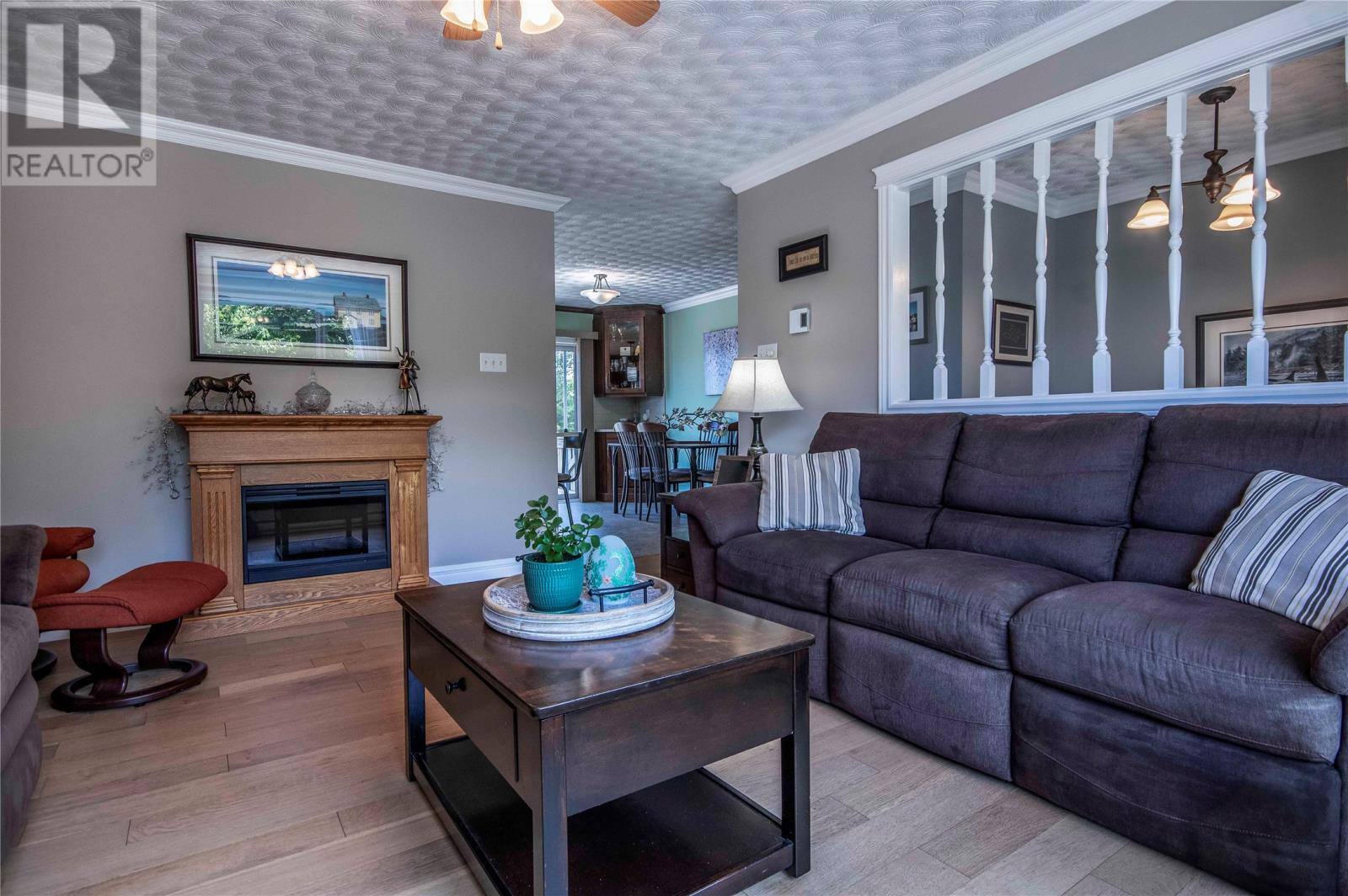 57 Cabot Road, photo 13 of 35