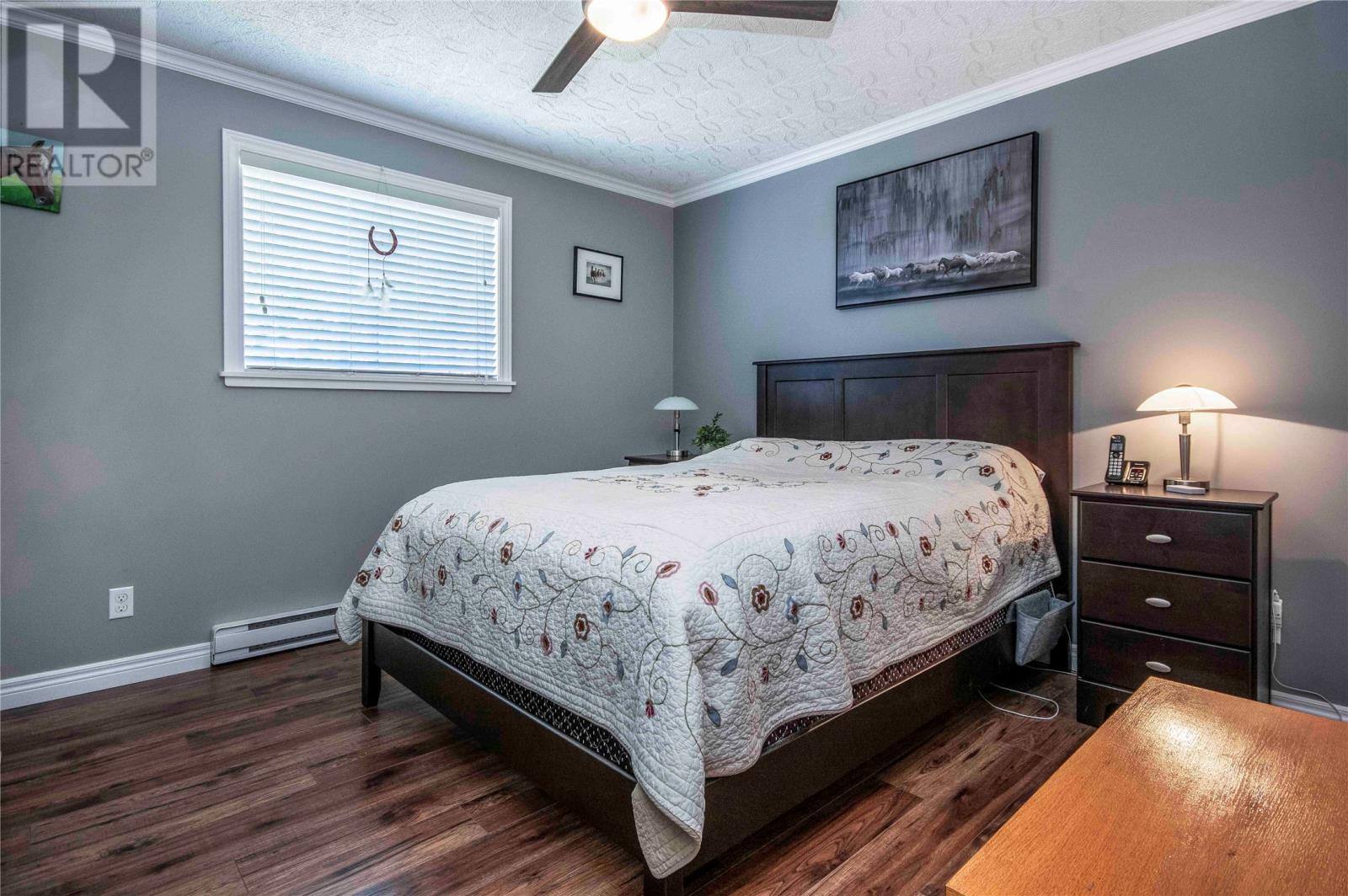 57 Cabot Road, photo 15 of 35