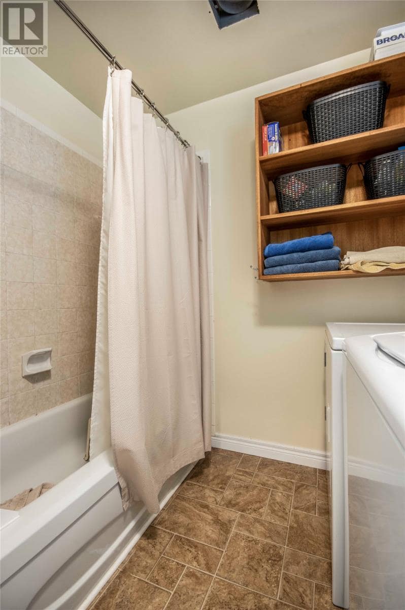57 Cabot Road, photo 26 of 35