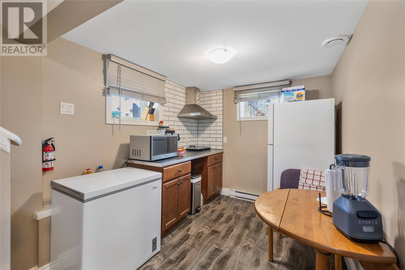 192 Elizabeth Avenue, photo 18 of 29