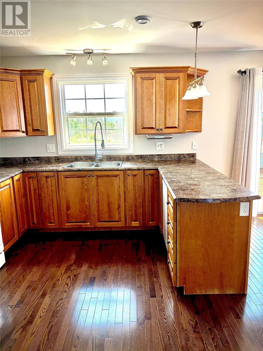 10 Hopewell Garden, photo 13 of 47