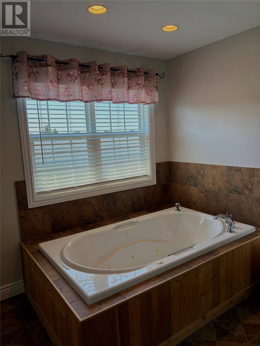 10 Hopewell Garden, photo 18 of 47