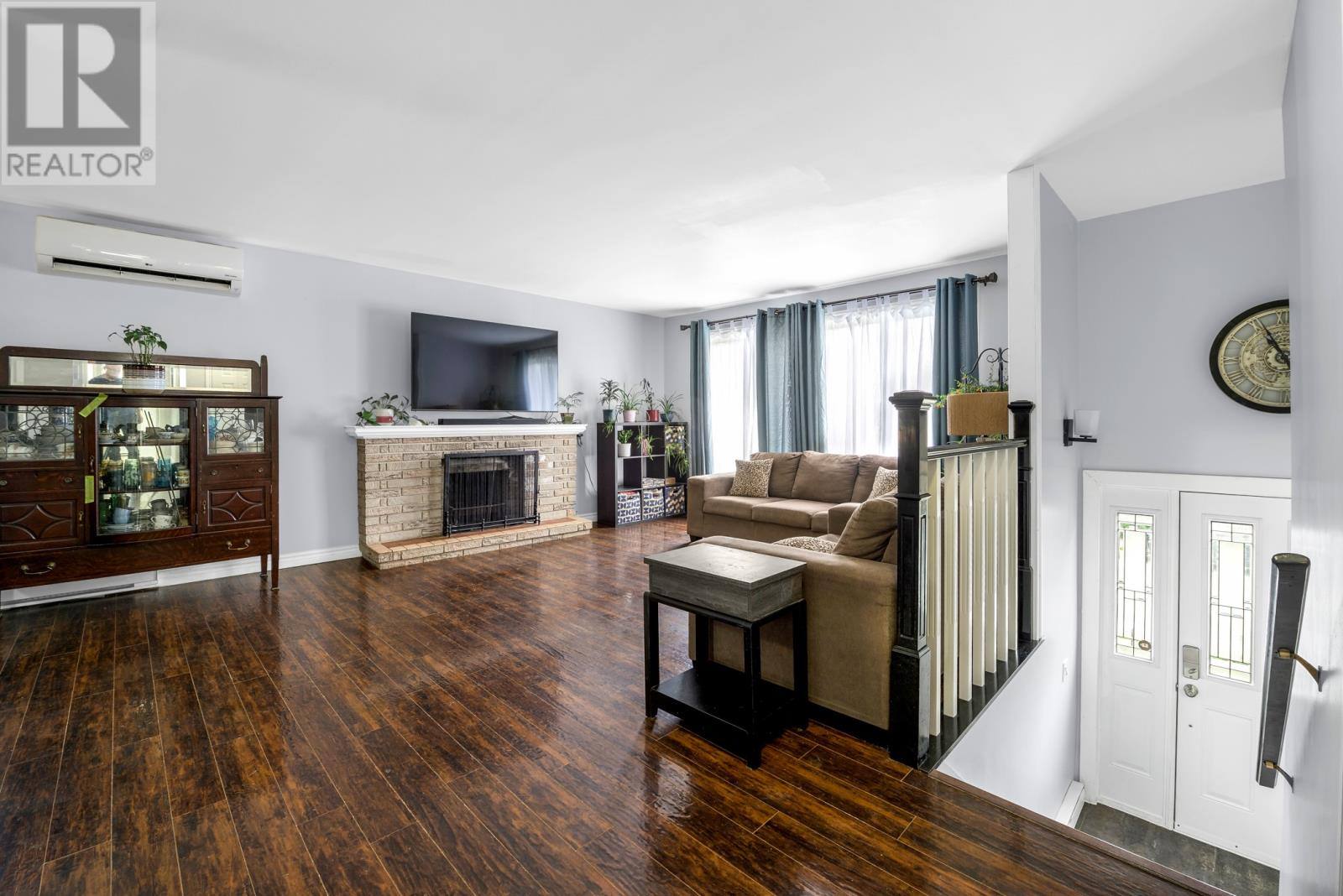 61 Reid Street, photo 5 of 40