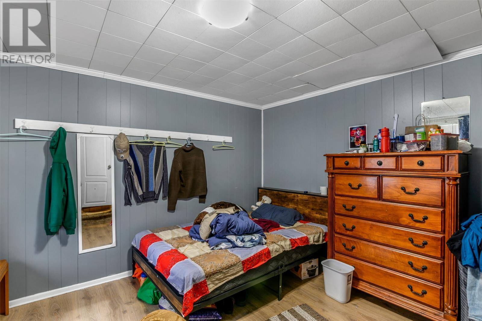 285 Elizabeth Avenue, photo 8 of 31