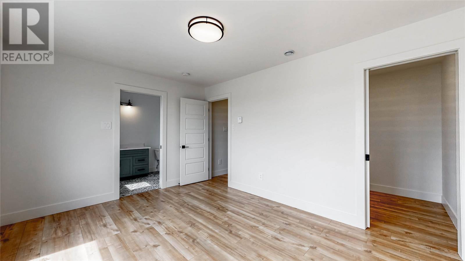 4 Flora Street, photo 11 of 18