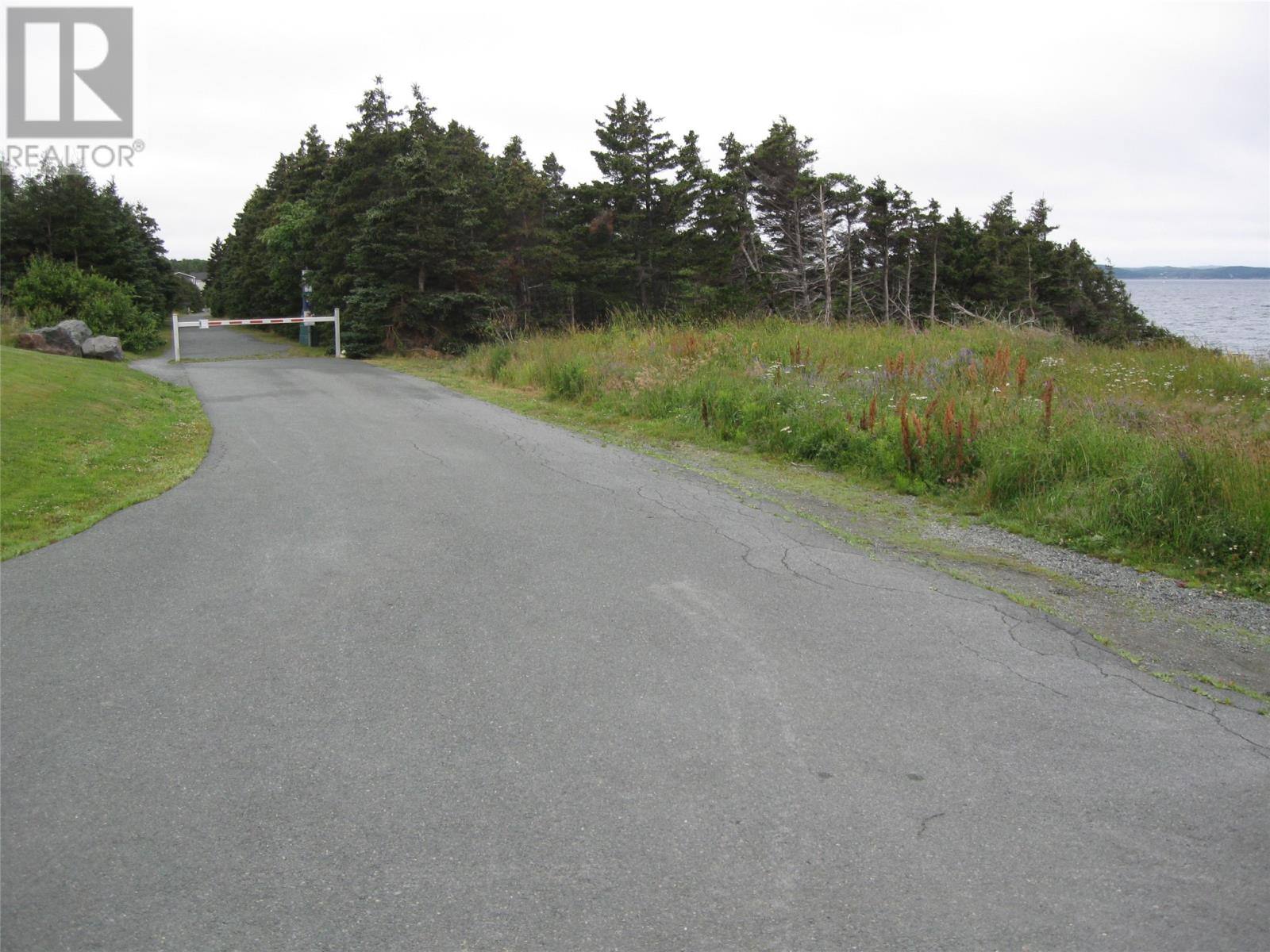 56 N Robert's Road N, photo 6 of 8