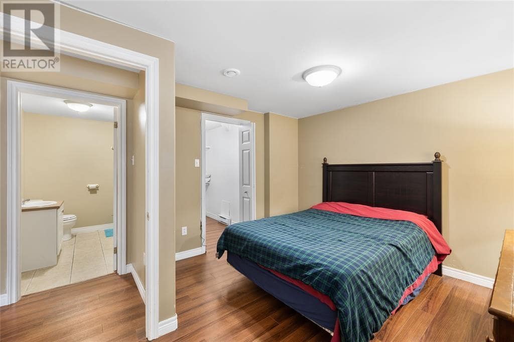 331 Stavanger Drive, photo 21 of 30