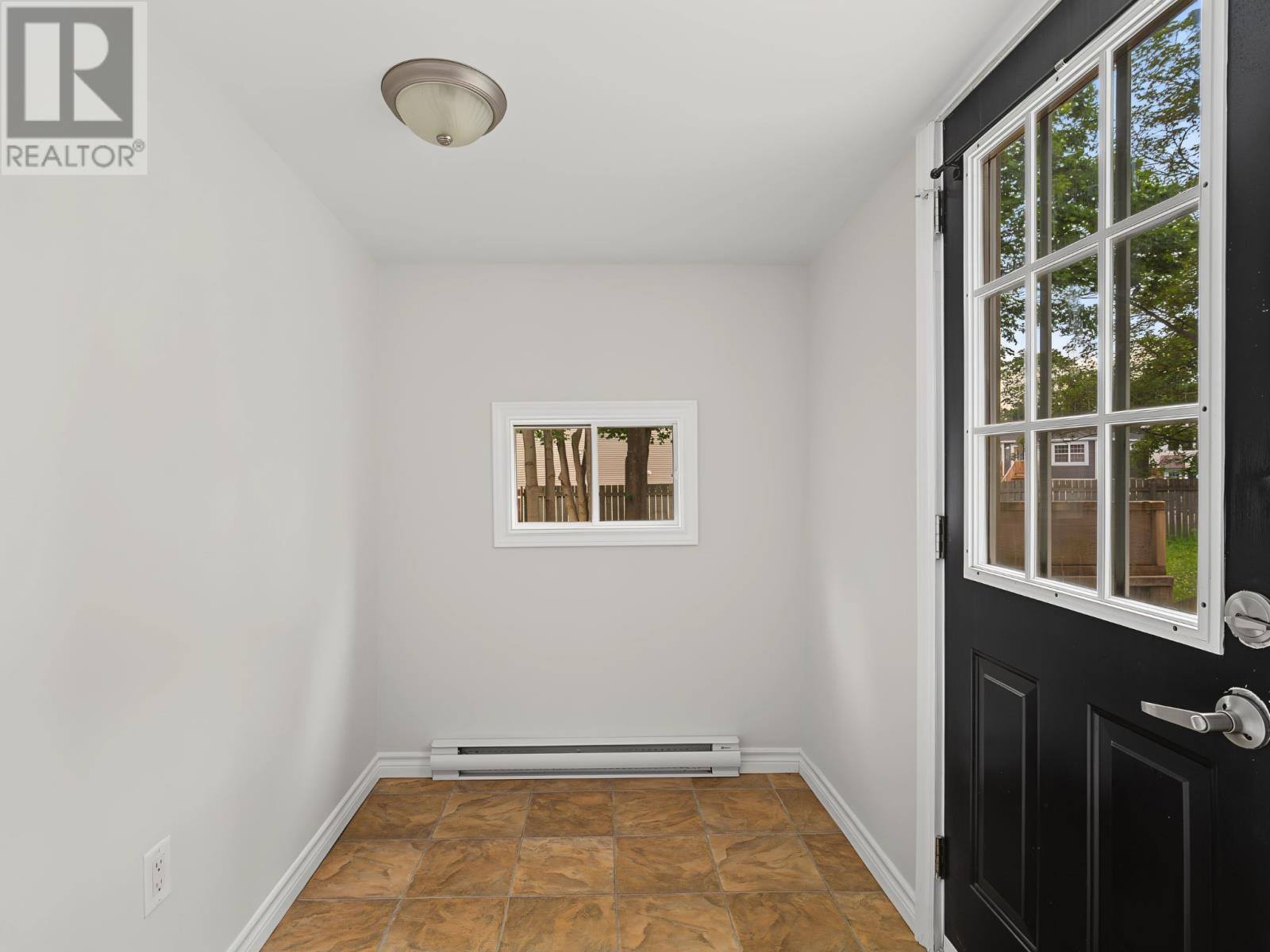 21 Blackmarsh Road, photo 10 of 19