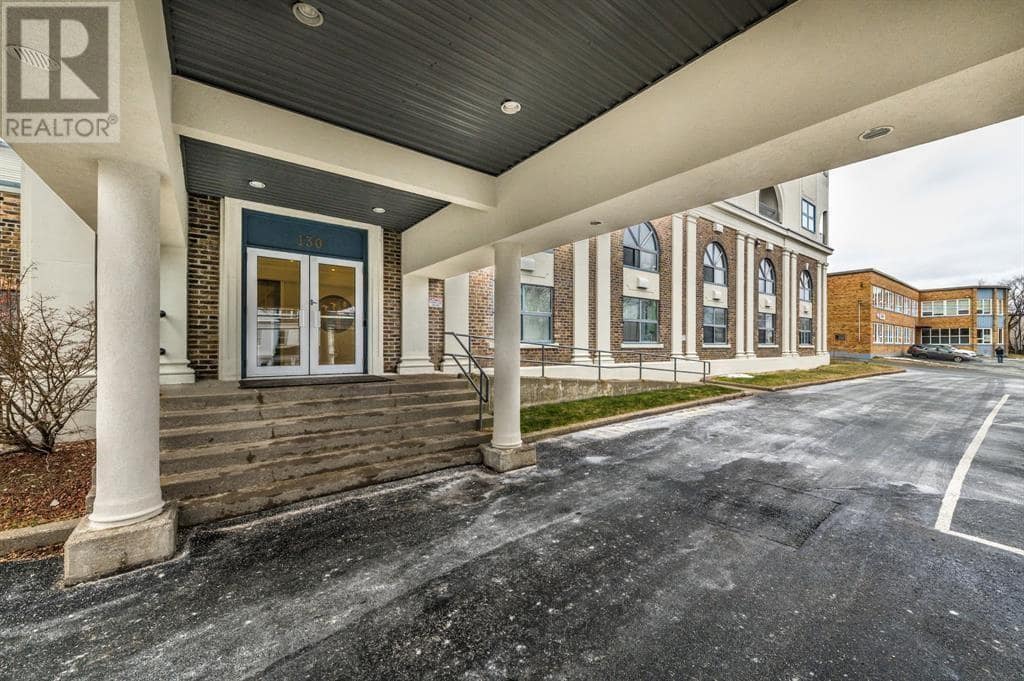 130 Lemarchant Road Unit#202, photo 2 of 19
