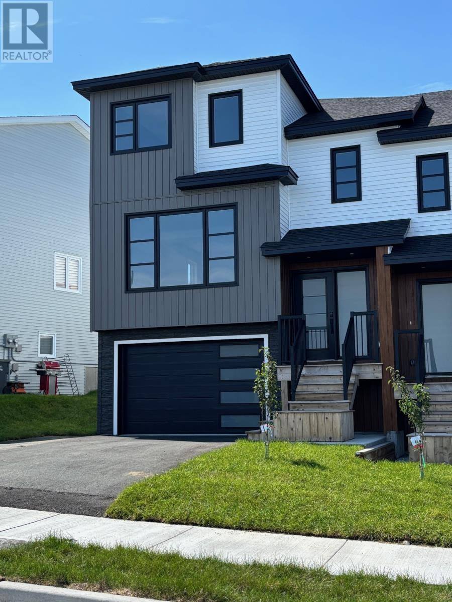 64 Trenton Drive, photo 2 of 39
