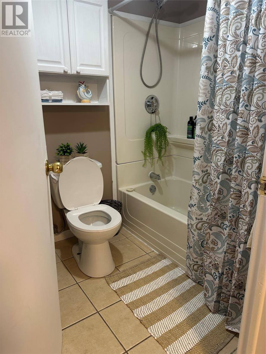 12 Blatch Avenue, photo 30 of 39