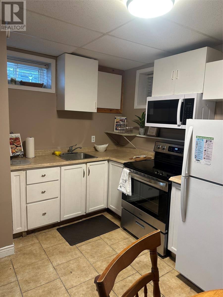 12 Blatch Avenue, photo 38 of 39
