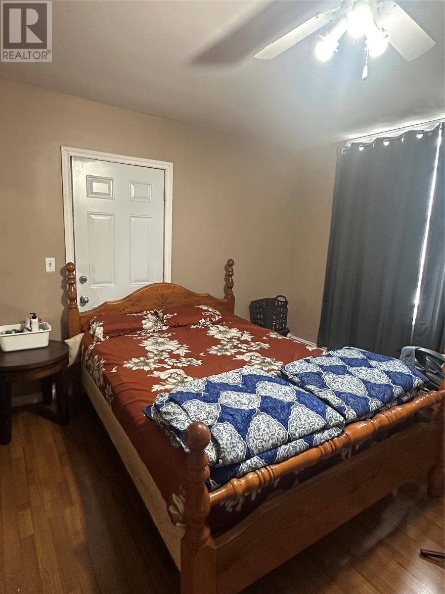 12 Blatch Avenue, photo 9 of 39