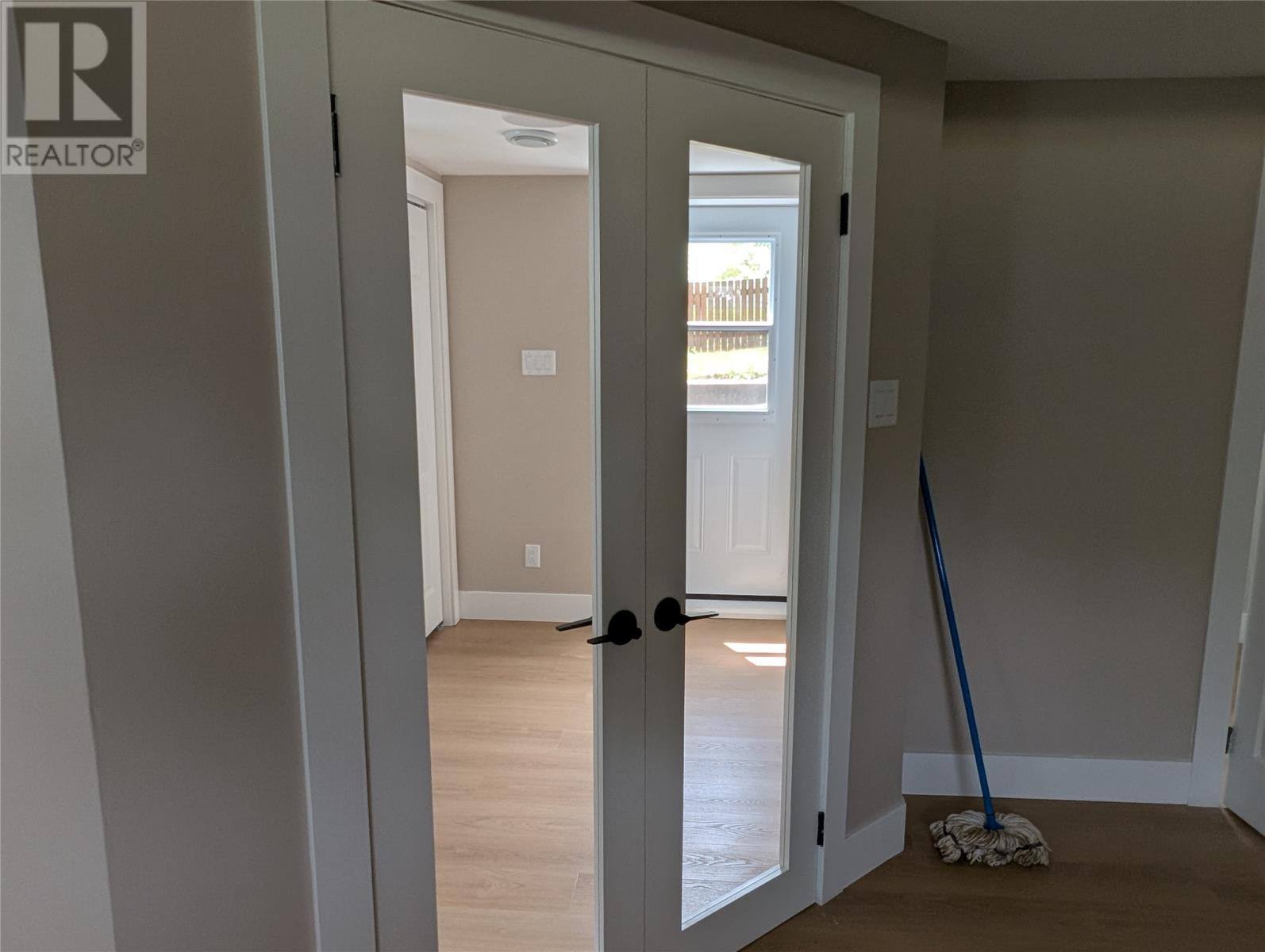 7 Norman Drive, photo 21 of 22