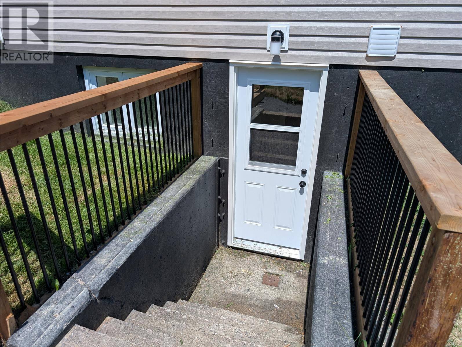 7 Norman Drive, photo 6 of 22