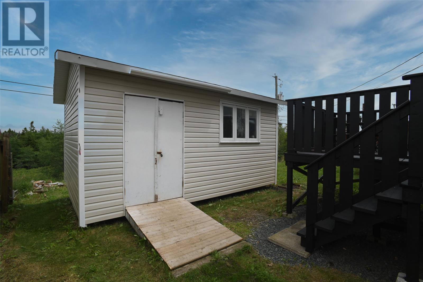 130 Green Acre Drive, photo 33 of 38