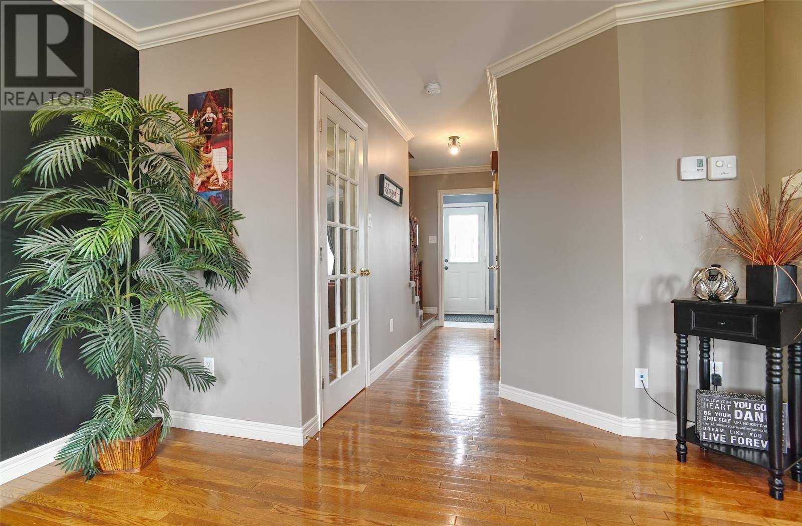 130 Green Acre Drive, photo 6 of 38