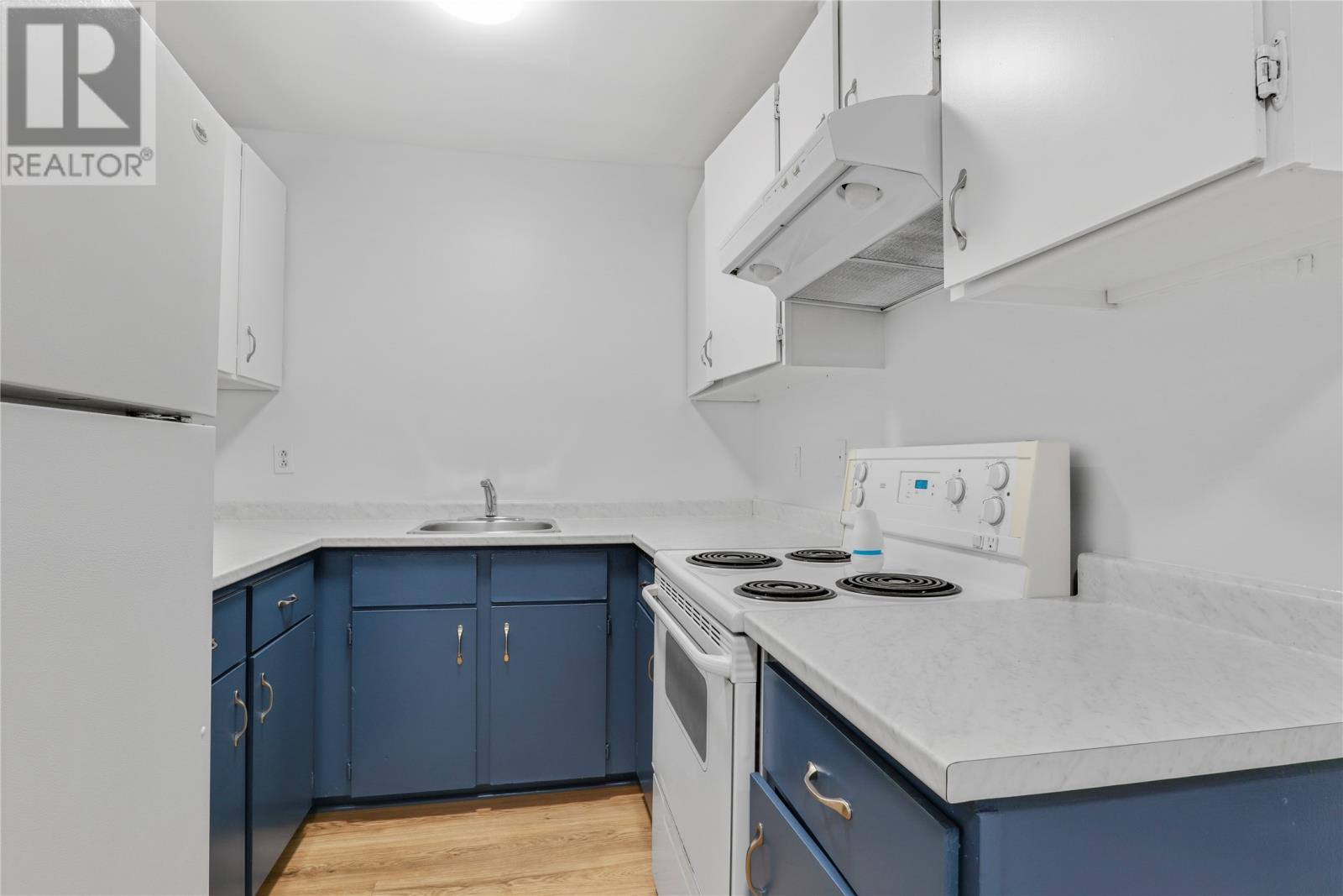 3 New Pennywell Road Unit#203, photo 6 of 10