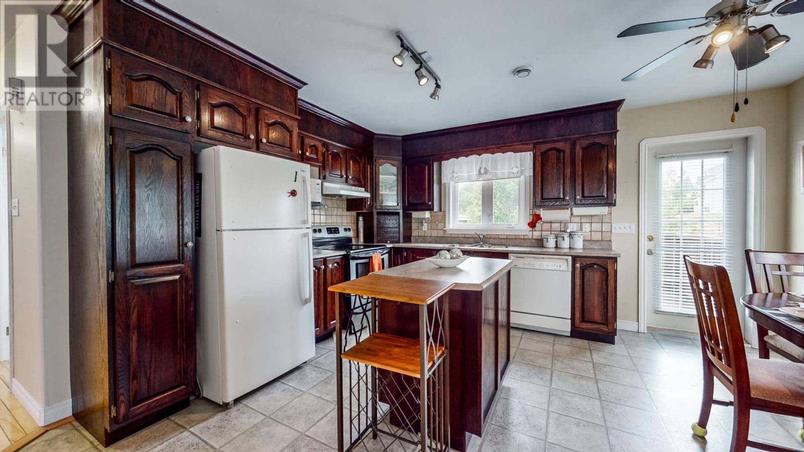 82 Foxtrap Access Road, photo 5 of 38