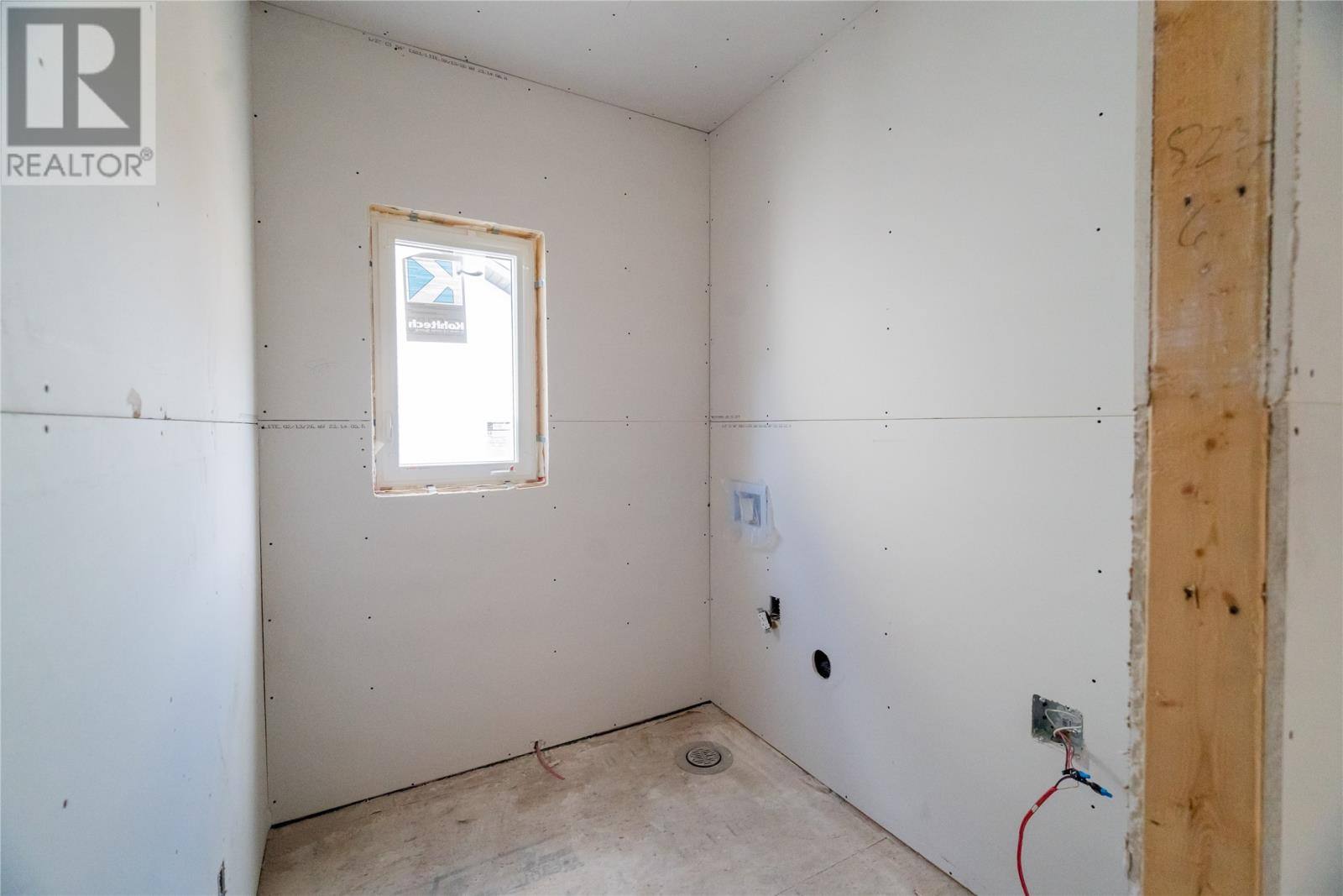107 Sgt Donald Lucas Drive, photo 13 of 26
