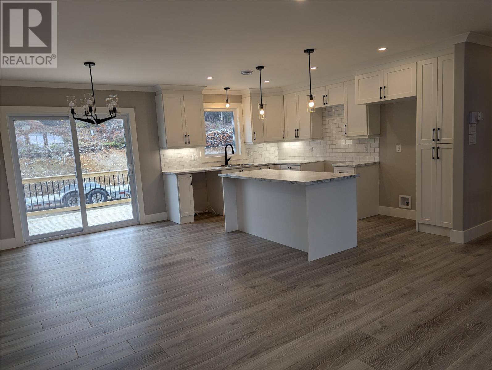 43 Swansea Street, photo 3 of 15