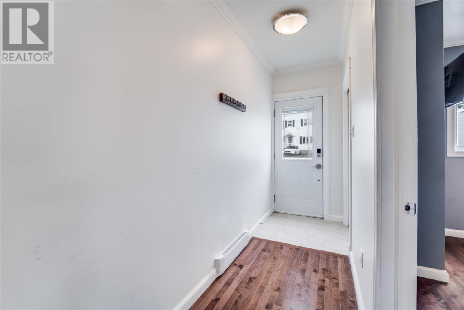 239 Craigmillar Avenue Unit#103, photo 8 of 13
