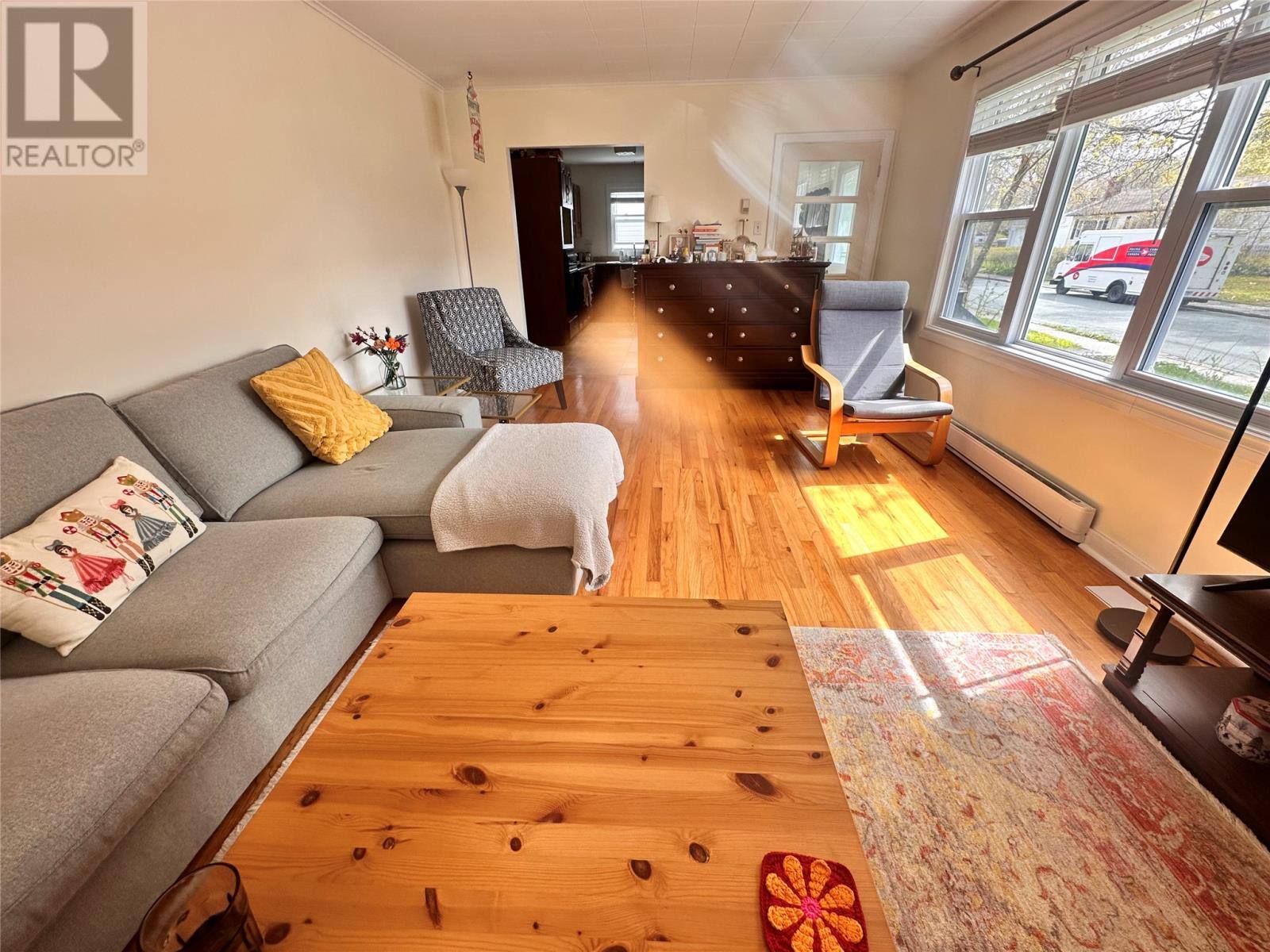 16 Hatcher Street, photo 15 of 27