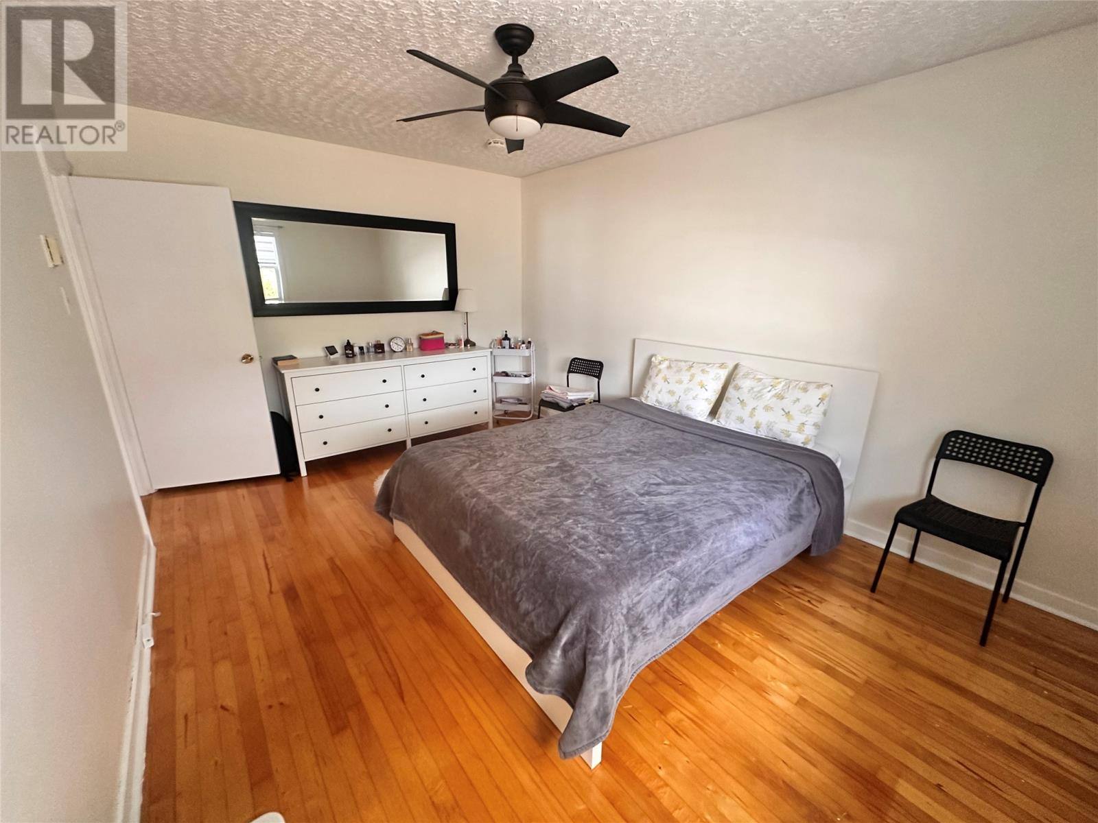 16 Hatcher Street, photo 17 of 27