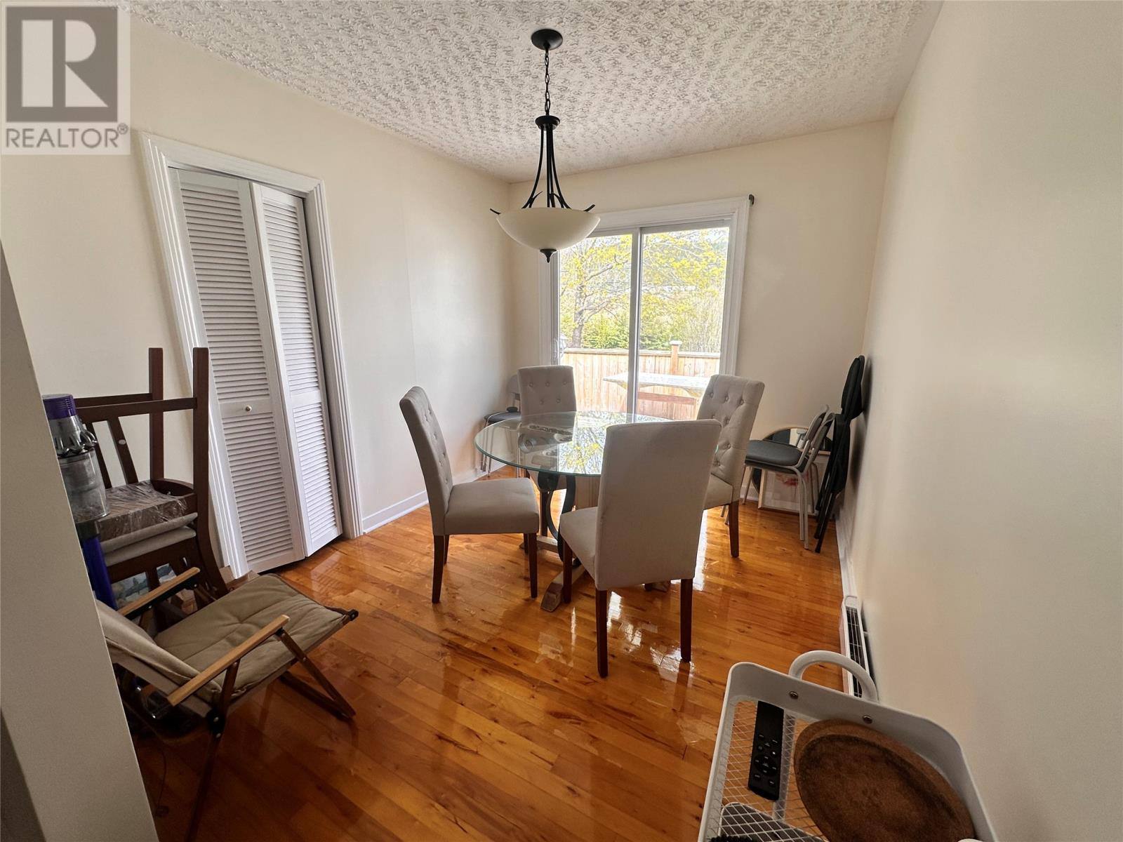 16 Hatcher Street, photo 8 of 27