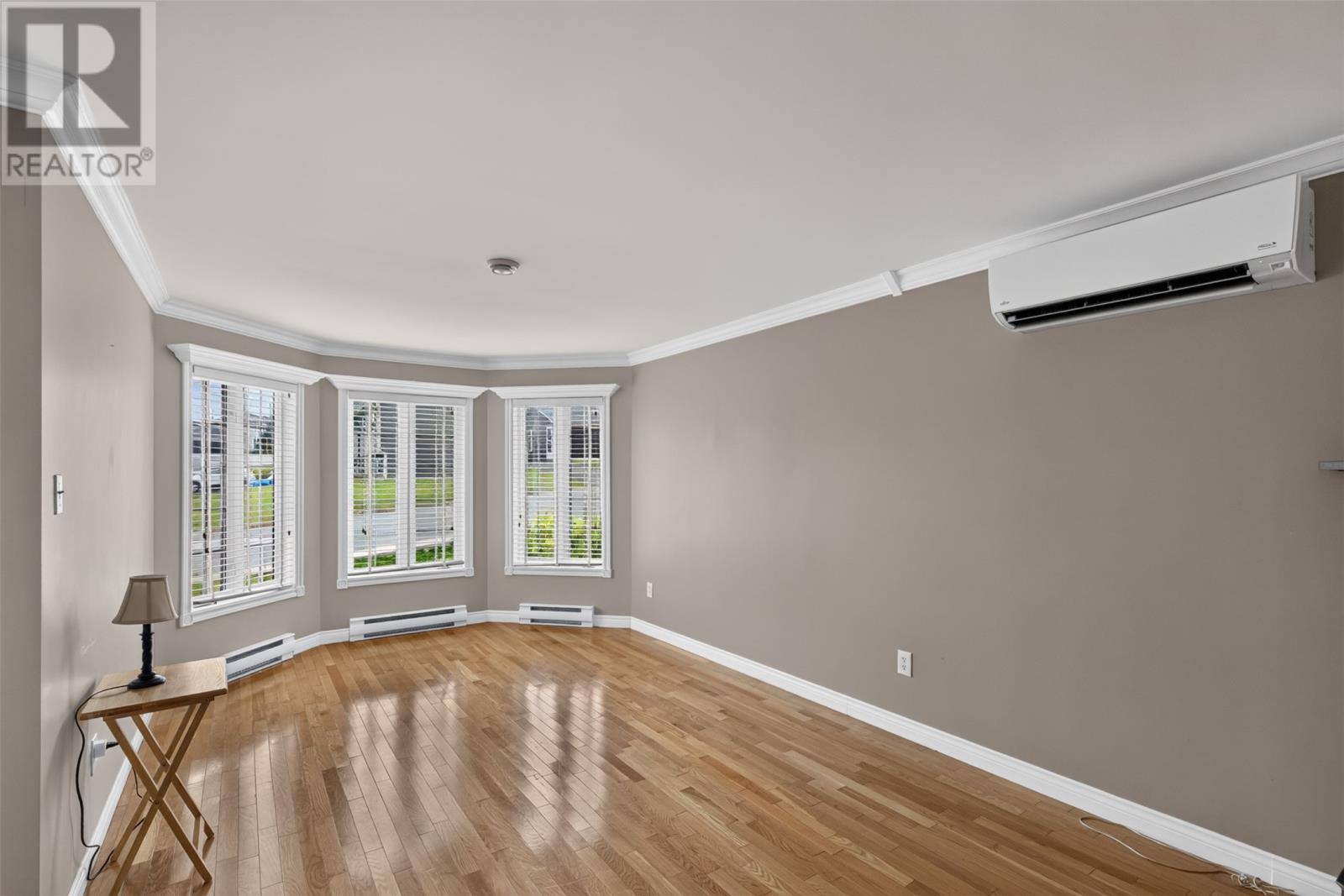 40 Ranger Avenue, photo 11 of 49