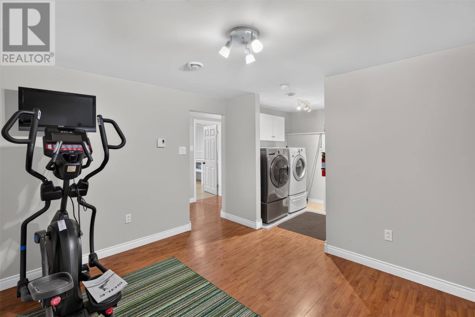 40 Ranger Avenue, photo 29 of 49