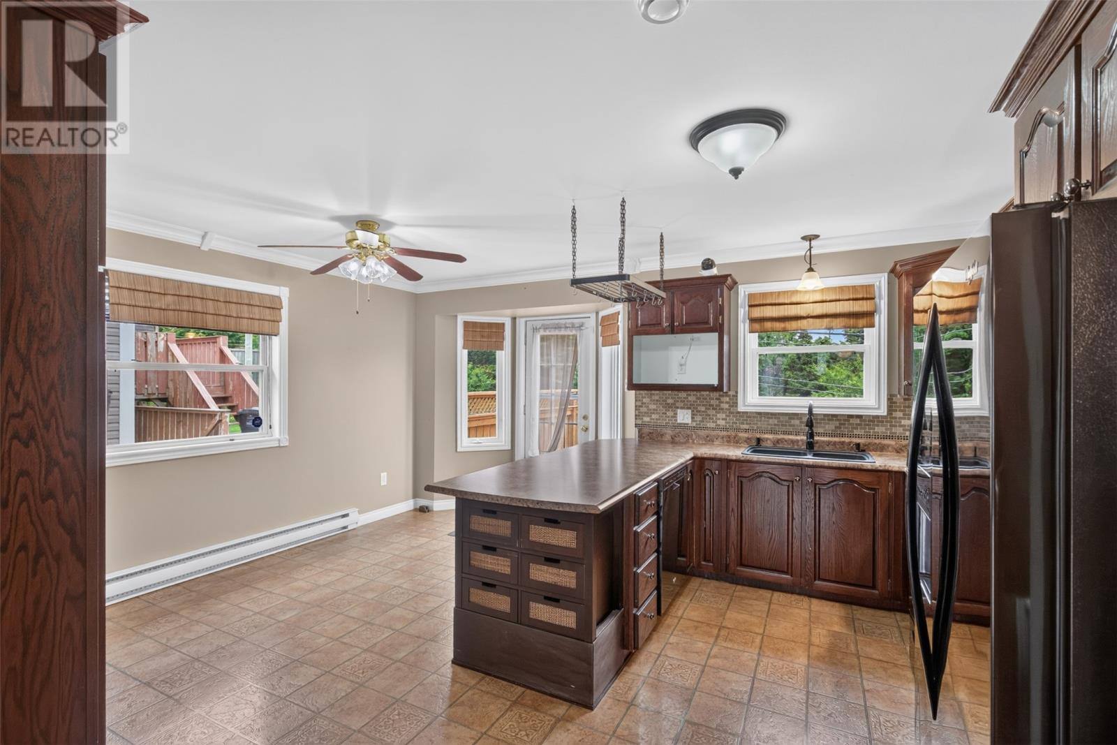 40 Ranger Avenue, photo 5 of 49