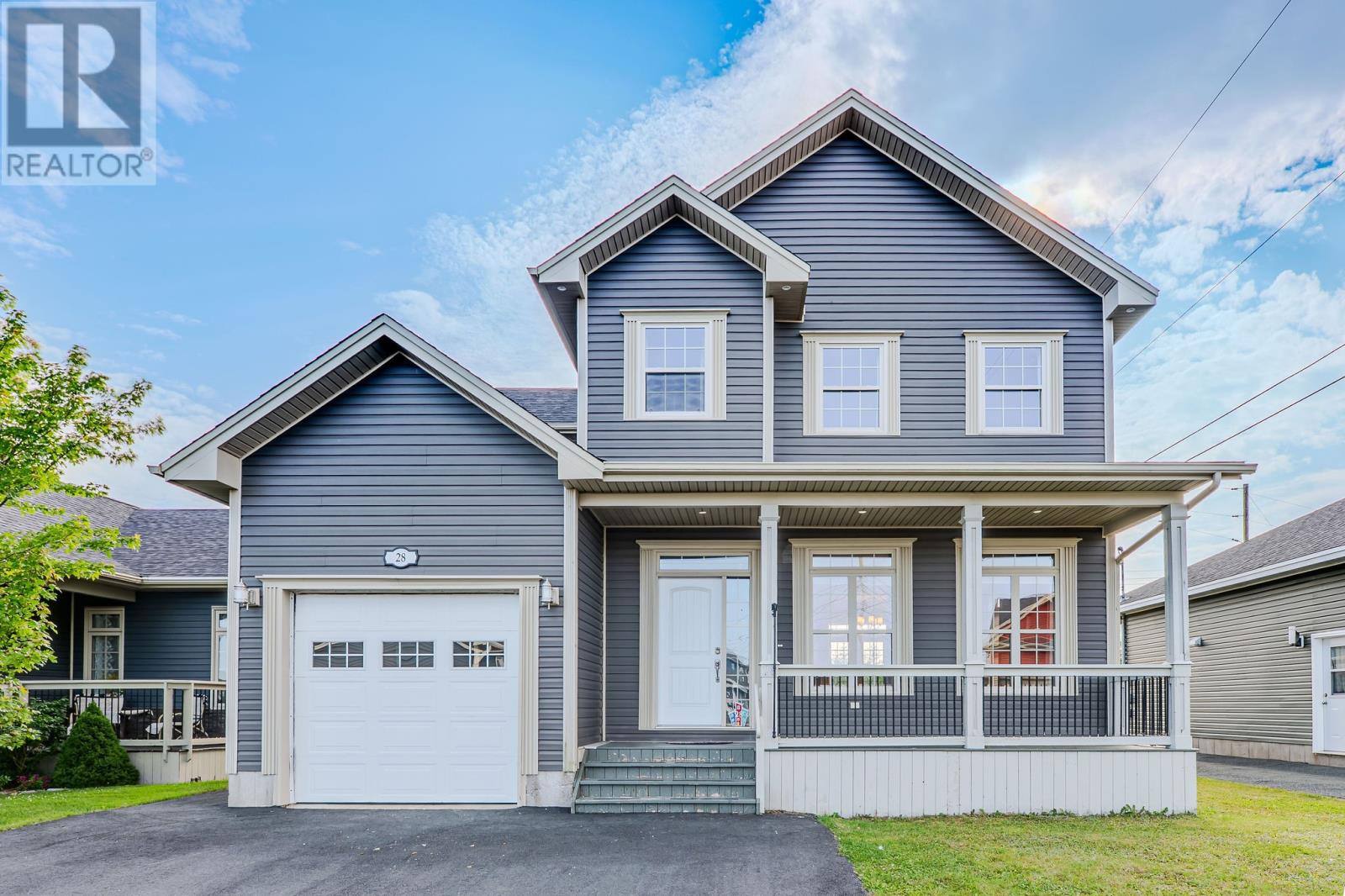 28 Kenai Crescent, photo 4 of 46