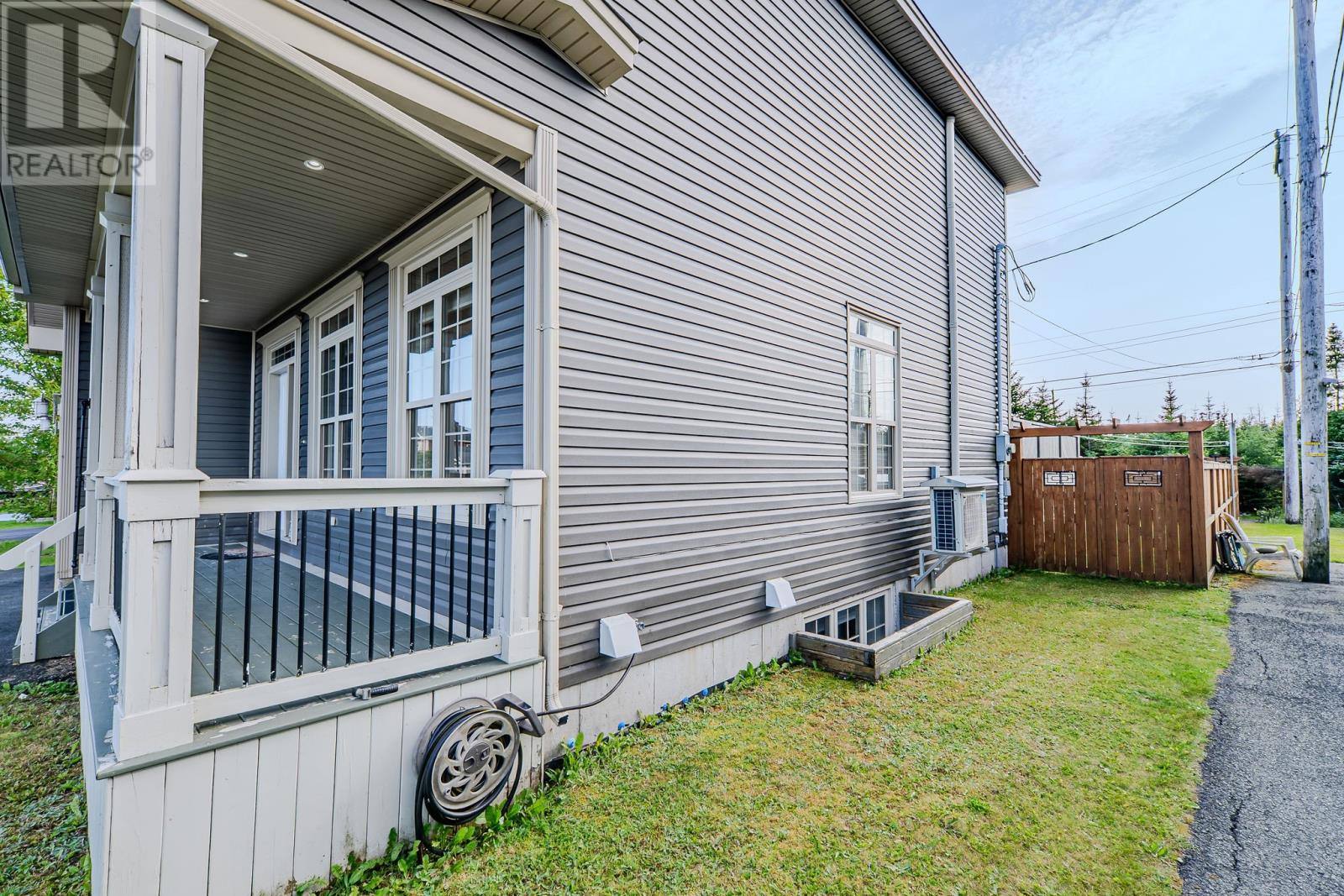 28 Kenai Crescent, photo 6 of 46