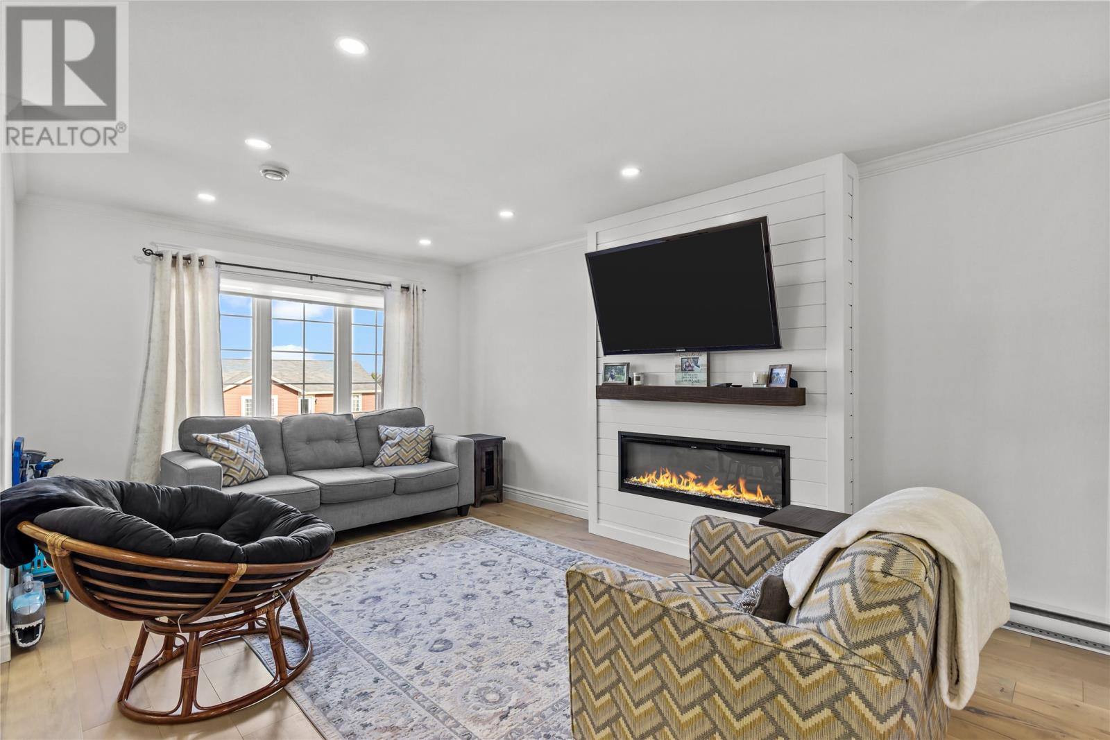 9 Mayfair Avenue, photo 9 of 26