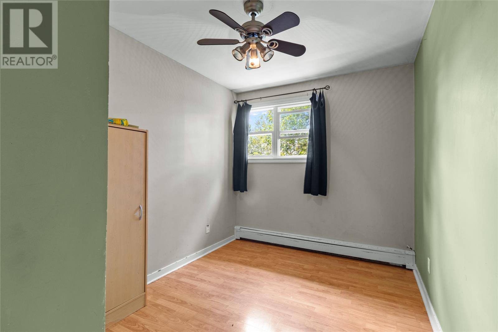 22 Holbrook Avenue, photo 10 of 20
