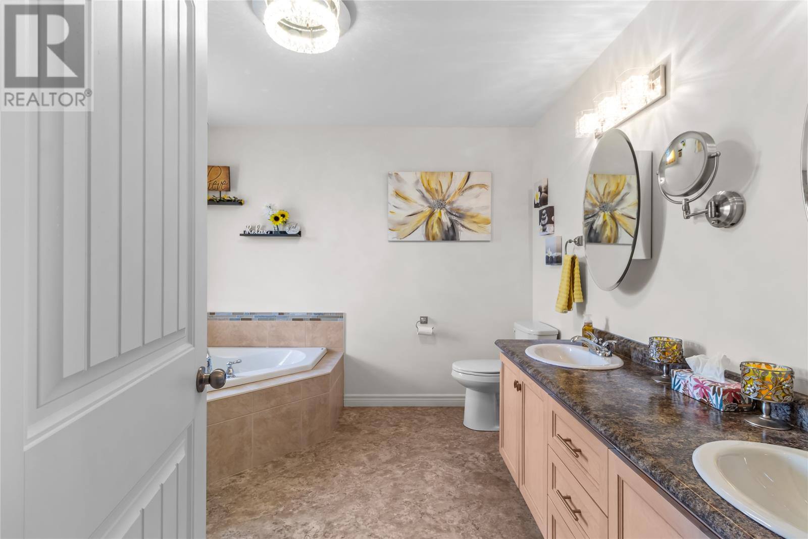 59 Bayview Heights, photo 14 of 37