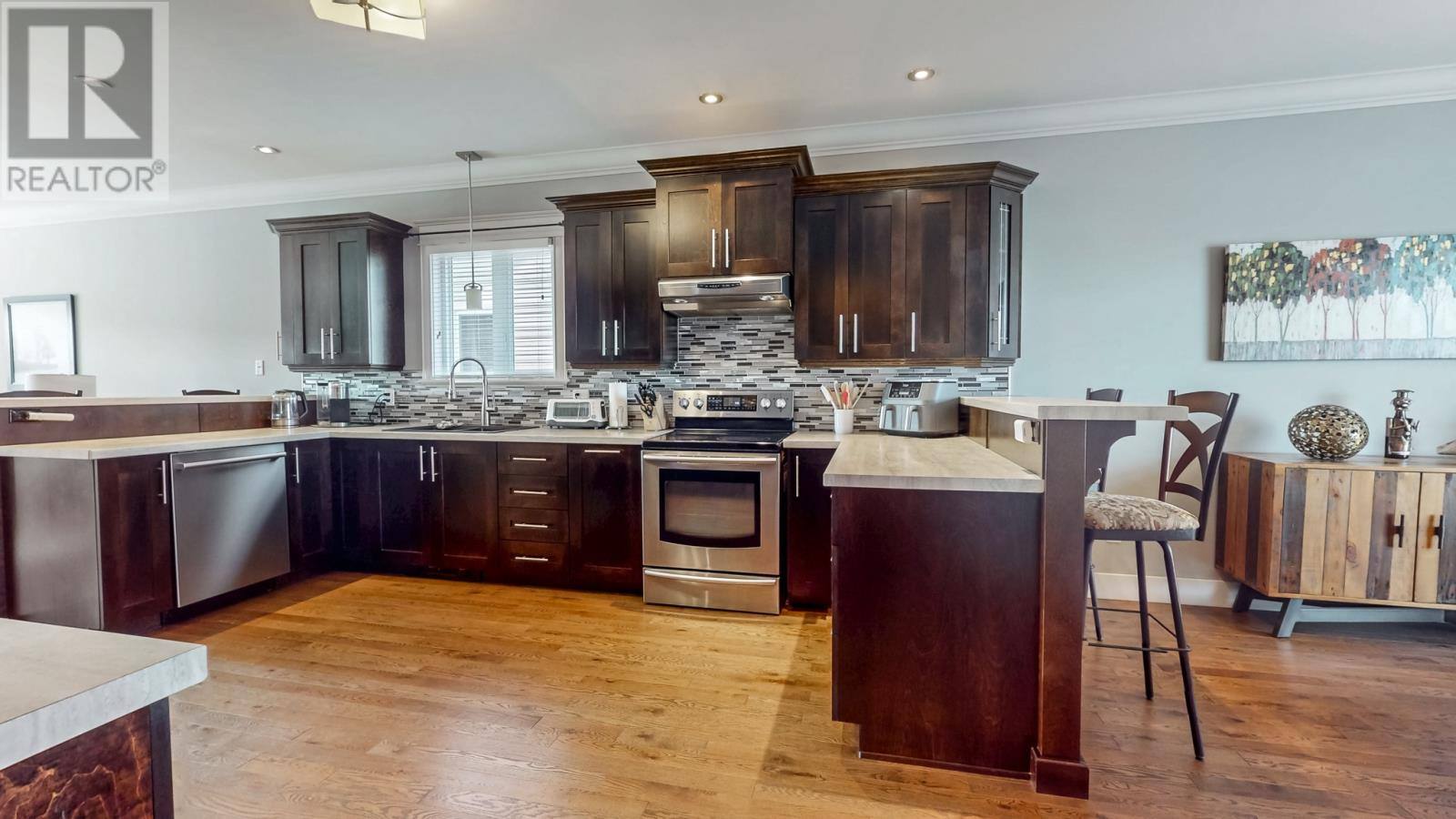 1 Kenai Crescent, photo 21 of 50
